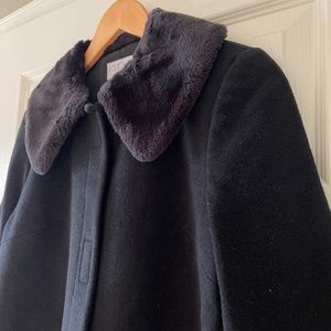 Black Wool Blend Jacket With Faux Fur Collar BNWOT Size 38